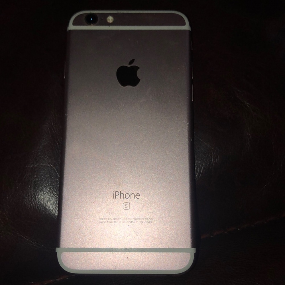 rose gold iPhone 6s
